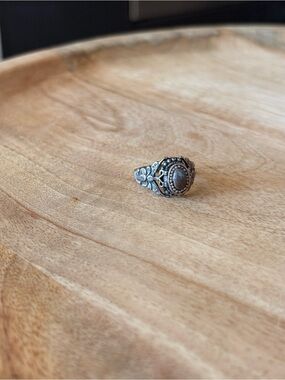 Sterling Silver Vintage Poison Ring - Butterfly Decal Band